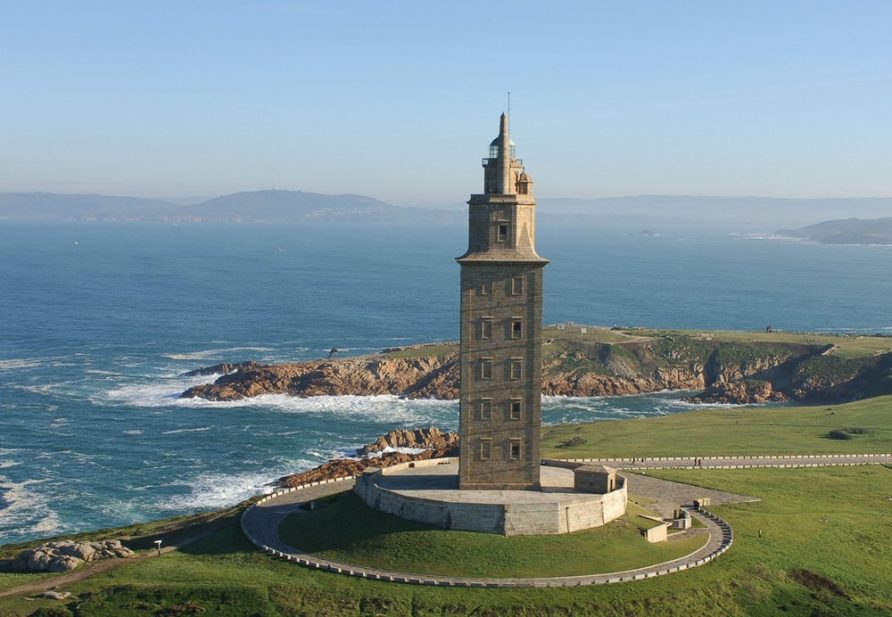 La Torre de Hércules: El Faro Milenario de A Coruña